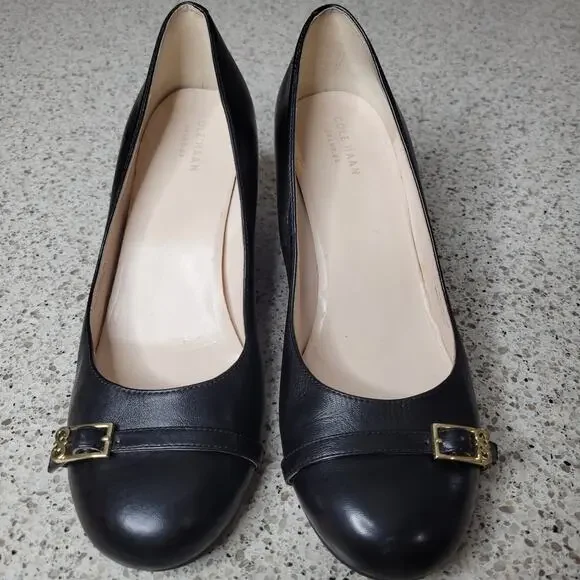 Cole Haan Grand OS Black Leather Closed Round Toe Gold Buckle Wedge Heel✨️9B - Picture 5 of 15